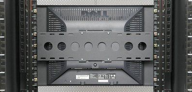 RackSolutions Flush Mount Rack Monitor, 7U-RACKMON
