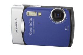 Olympus Stylus 790SW 7.1MP Waterproof Digital Camera with Dual Image Stabilized 3x Optical Zoom (Orange) N9