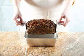 Nordic Ware Naturals Meat Loaf Pan and Lifting Trivet, Multicolor N2