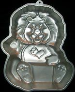 Wilton Brave Heart Lion Cake Pan (2105-3197, 1984) American Greetings