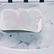 Rosewill Stainless Steel Portable Ice Maker 26.5 lb Per Day, RHIM-15001, White Top N8