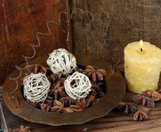 Rustic Tin Decorative Pan or Pie Pan with Decorative Scroll to and Primitive Star - Package of 4 N3