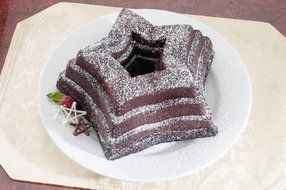 Nordic Ware Holiday Star Bundt Pan N3