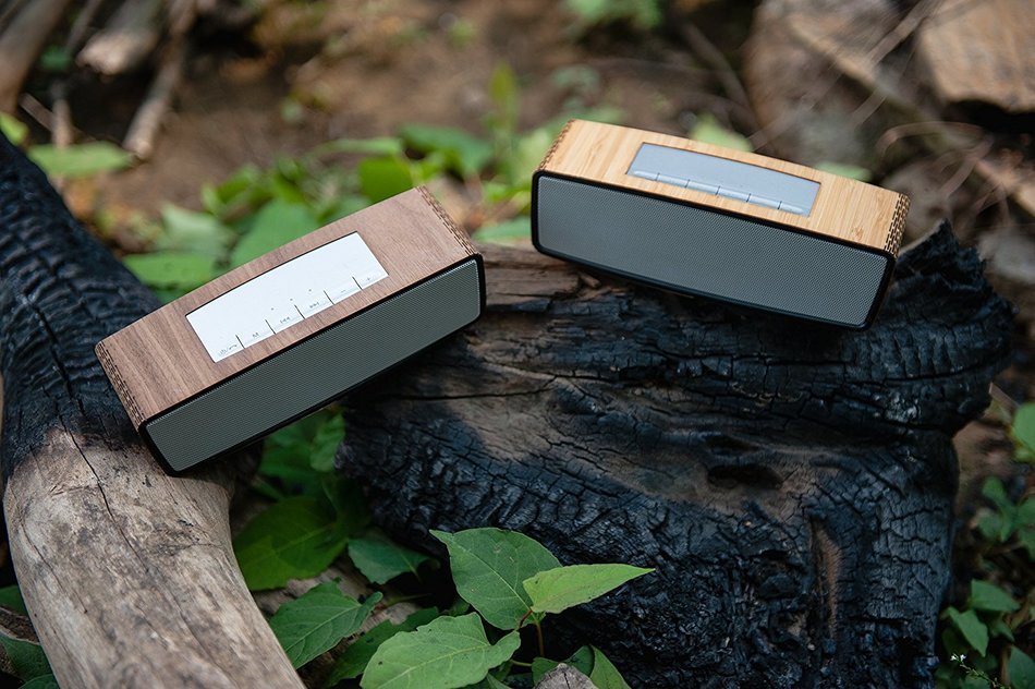 WUDN&reg; Handcrafted Portable Wooden Wireless Bluetooth Audio Speaker : Loud 10w+ Sound, 10 Hour Battery, Bass Boost+ N11