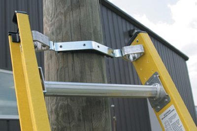 Werner 71-1 Padded V-Rung Accessory Kit - Fits On Fiberglass Extension Ladders by Werner