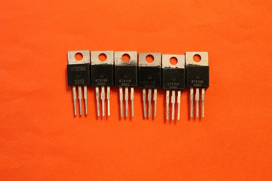 Transistors silicon KT819A analogue 2N6288, 2N6289, BD291, BD663 USSR 6 pcs