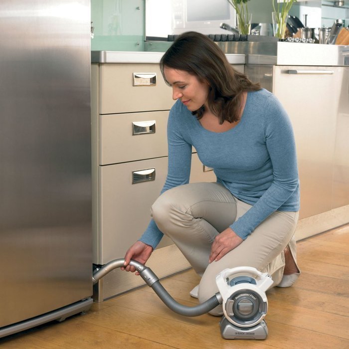 Black & Decker PD1200 Cordless Handy Vacuum Cleaner Dustbuster for home Car 12V (charger 220V 60Hz) N5