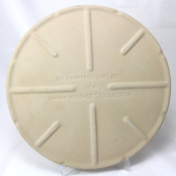 The Pampered Chef 13' Round Baking Stone N2
