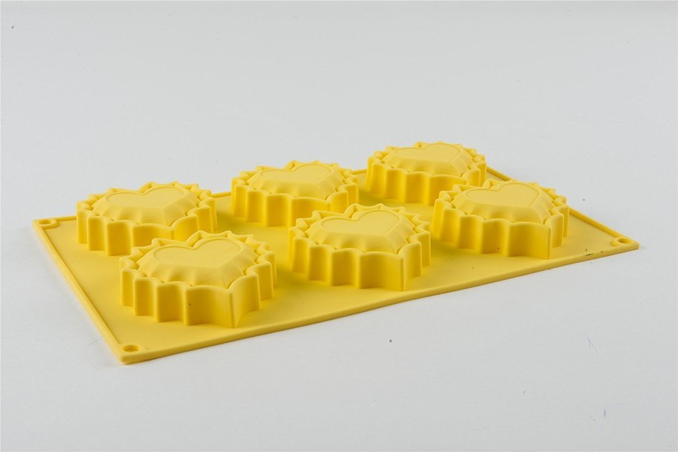 6 Hole Love Heart Cake Pudding Jelly Chocolate Cookie Mold Handmade DIY Soap Candle Ice Mould