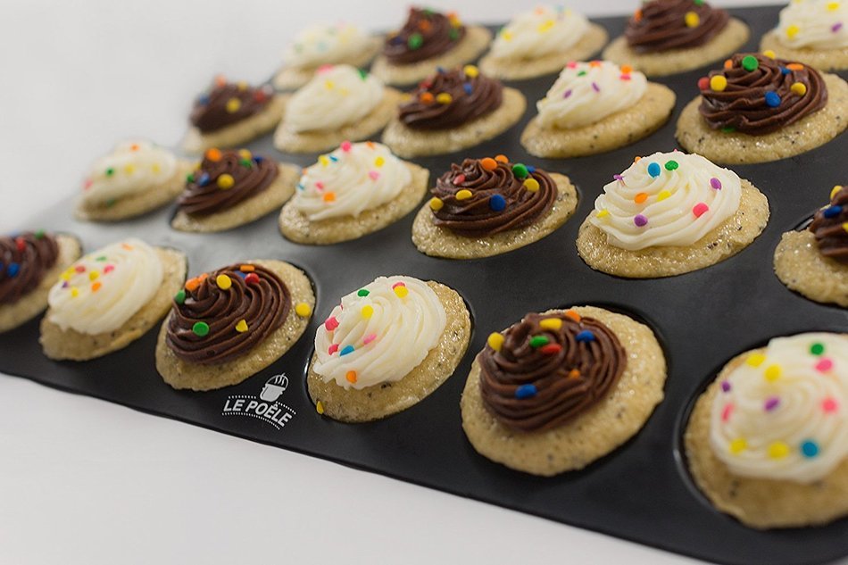 Silicone Cupcake Molds, Le Poele, for Baking, 24 Cups Mini Muffin Pan. BPA Food Grade Silicone, Non-stick, Easy... N6