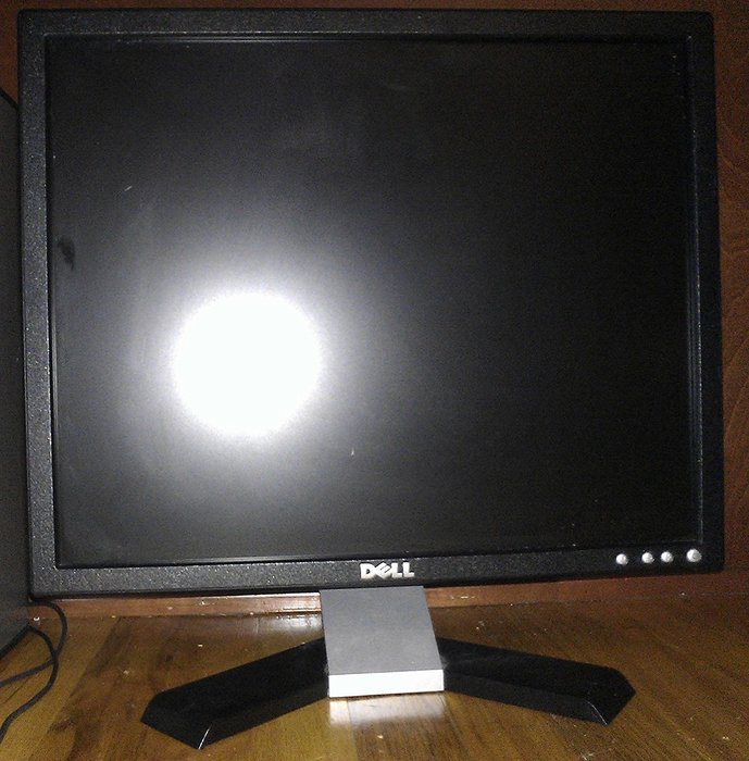 Dell E176FP 17" Flat Panel Monitor (Black) N2