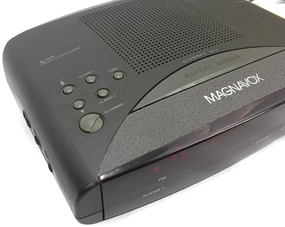 Magnavox AJ3240/17 AM/FM Clock Radio (Discontinued by Manufacturer) N2