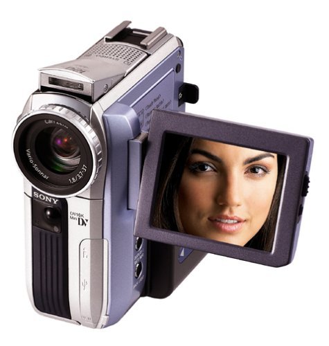 Sony DCRPC105 MiniDV 1.0 Mega Pixel Handycam Camcorder with 2.5" Swivel LCD (Discontinued by Manufacturer) N3
