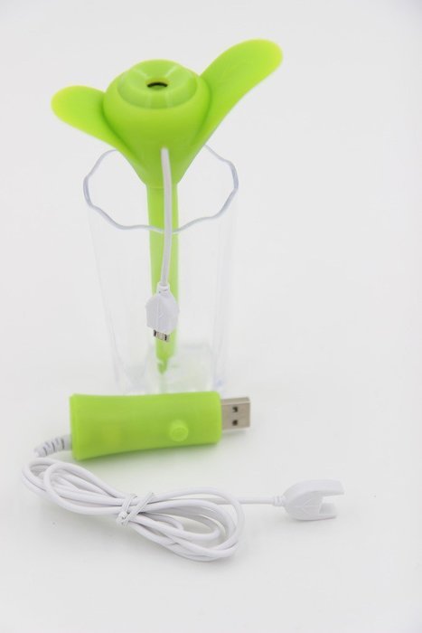 Taousa 70304 USB Powered Air Humidifier, Clover Design, Portable Air Purifier, Auto Off Nightlight with 200ml...