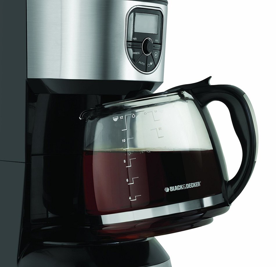Black & Decker CM4000S 12-Cup Programmable Coffeemaker N2