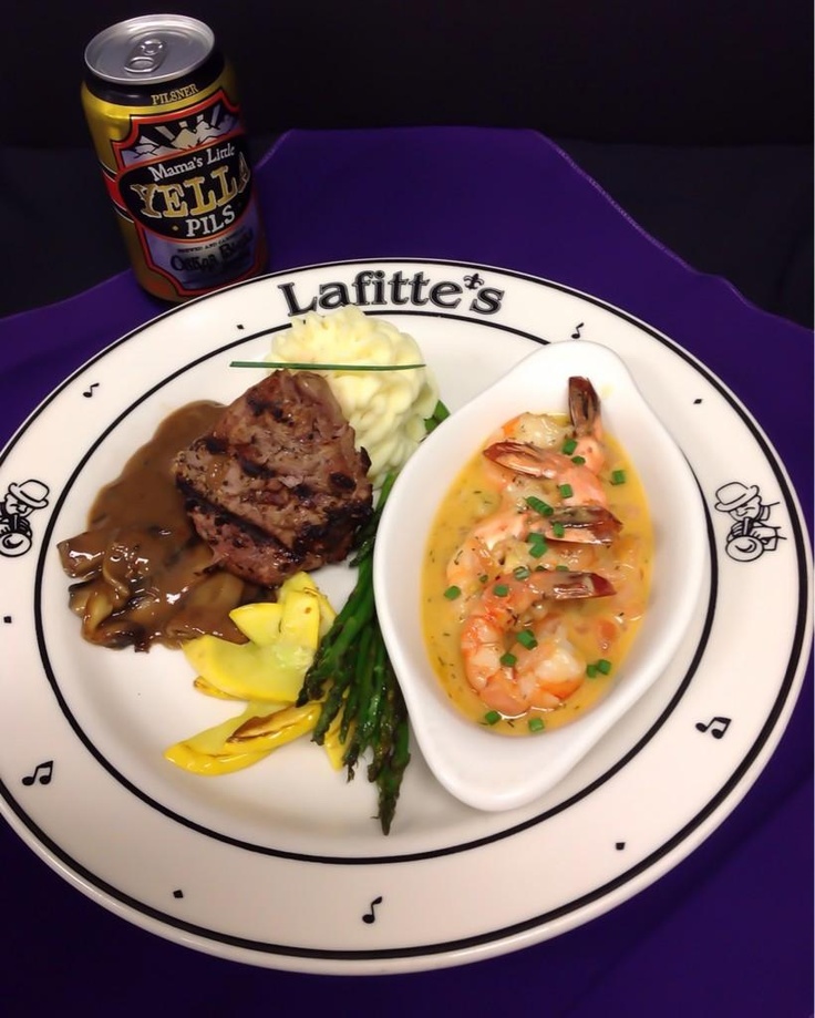 Plate with food on the table free image download