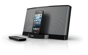 Bose SoundDock Series II 30-Pin iPod/iPhone Speaker Dock (Silver) N17