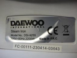 Daewoo DSI-9255 2200-watt Auto-Shut Off Steam Iron, 220V N3