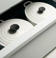 GE GIDDS-632164 30" 5 cu. ft. Free-Standing Electric Range, White N2