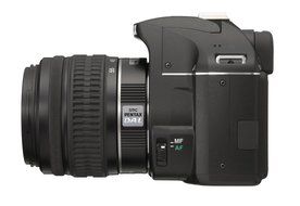 Pentax K-x Digital SLR with 2.7-inch LCD and 18-55mm f/3.5-5.6 AL Lens (Black) (Discontinued by Manufacturer)