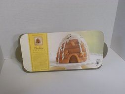 Nordicware Nordic Ware Beehive Cake Pan - Gray