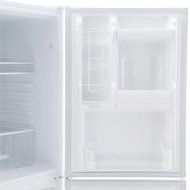 Magic Chef 23.8 in. W 9.2 cu. ft. Bottom Freezer Refrigerator in White
