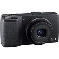 Ricoh GR II Digital Camera With Stylish Urban Leather Set