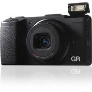 Ricoh GR II Digital Camera With Stylish Urban Leather Set N2