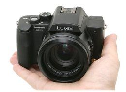 Panasonic Lumix DMC-FZ20K 5MP Digital Camera with 12x Image Stabilized Optical Zoom (Black) N12