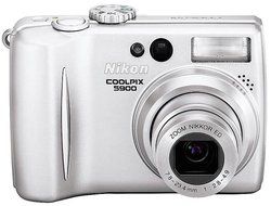Nikon Coolpix 5900 5MP Digital Camera with 3x Optical Zoom N3
