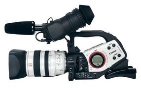 Canon XL2 3CCD MiniDV Camcorder w/20x Optical Zoom, Standard definition N4
