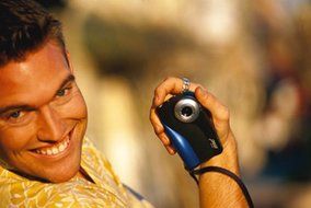 Kodak MC3 16 MB Portable 0.08 MP Digital Camera/Camcorder and MP3 Player (Discontinued by Manufacturer) N2