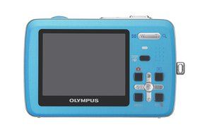 Olympus Stylus 550 WP 10MP Waterproof Digital Camera with 3x Optical Zoom and 2.5-Inch LCD (Blue) N4