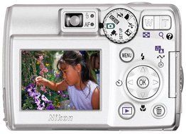 Nikon Coolpix 5600 5MP Digital Camera with 3x Optical Zoom