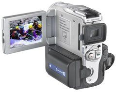 Sony DCRPC101 MiniDV Compact Camcorder w/ 2.5" LCD, and 8 MB Memory Stick (Discontinued by Manufacturer)