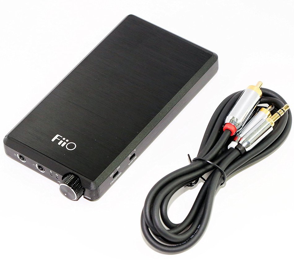 FiiO E12 Mont Blanc Portable Headphone Amplifier with Extreme Audio 3.5mm Stereo to RCA Cable N4