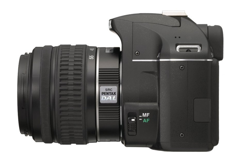 Pentax K-x Digital SLR with 2.7-inch LCD and 18-55mm f/3.5-5.6 AL Lens (Black) (Discontinued by Manufacturer)
