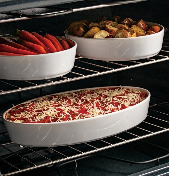 GE GIDDS-632164 30" 5 cu. ft. Free-Standing Electric Range, White N3