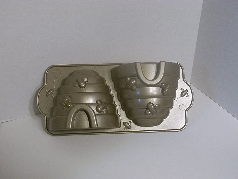 Nordicware Nordic Ware Beehive Cake Pan - Gray N2