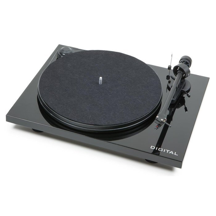 Pro-Ject ESIIDIGBLK Essential II Digital Turntable with Ortofon OM 5E Cartridge (Black)