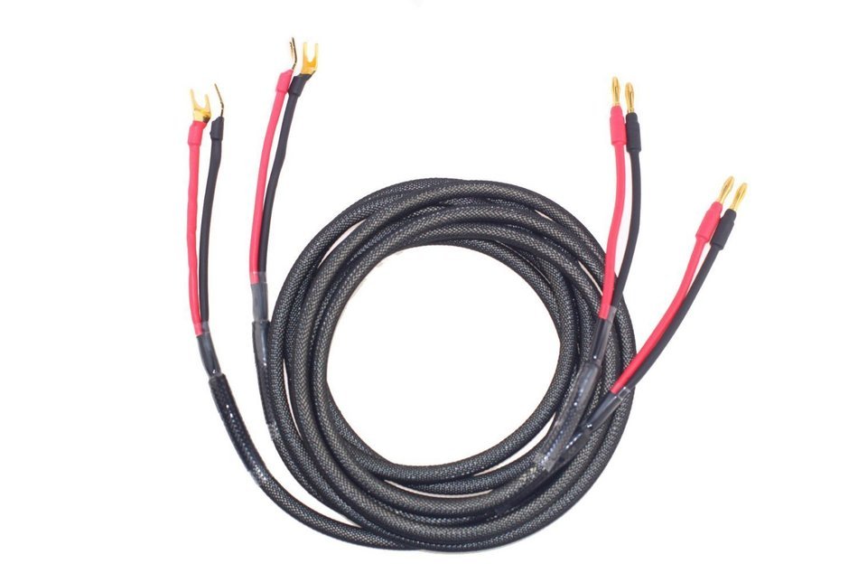 Wyvern [In Pair] Hifi Speaker Wire /Assembled (Spade Plug to Banana Plugs) Black (8.202 Feet) Wv-ypbp