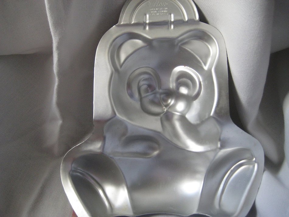 Wilton Two Piece Panda Bear Cake Mold