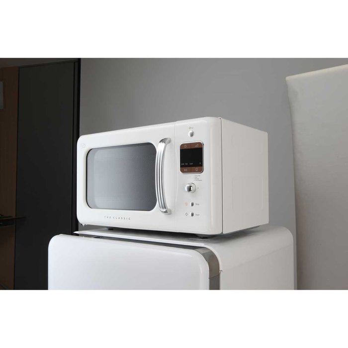 Daewoo Retro Microwave Oven 0.7 Cu Ft, Creme White 700W N6