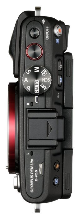 Olympus PEN E-PL6 Digital Camera with 14-42mm II Lens