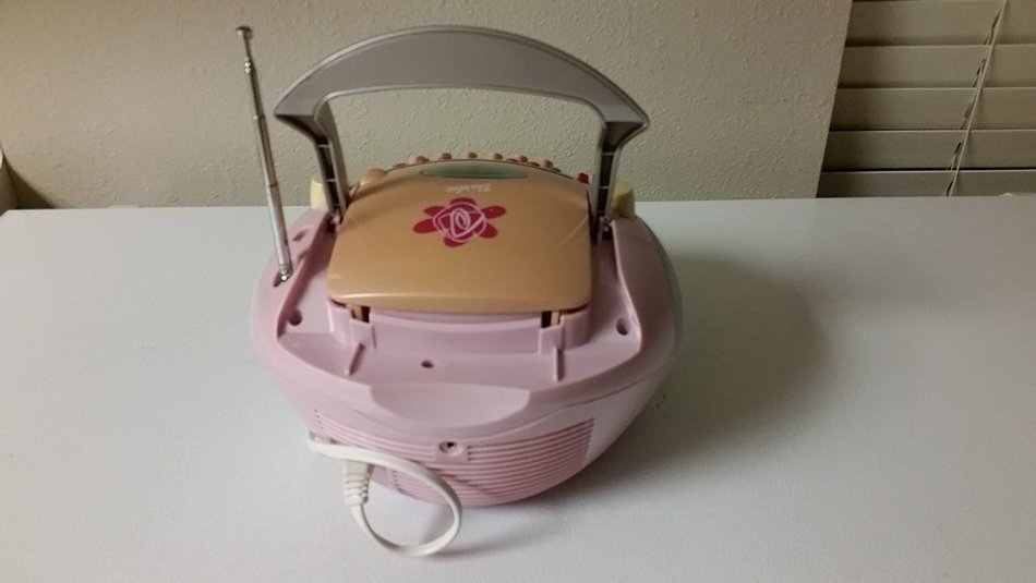 Barbie Pink AM/FM Radio, CD & Cassette Player