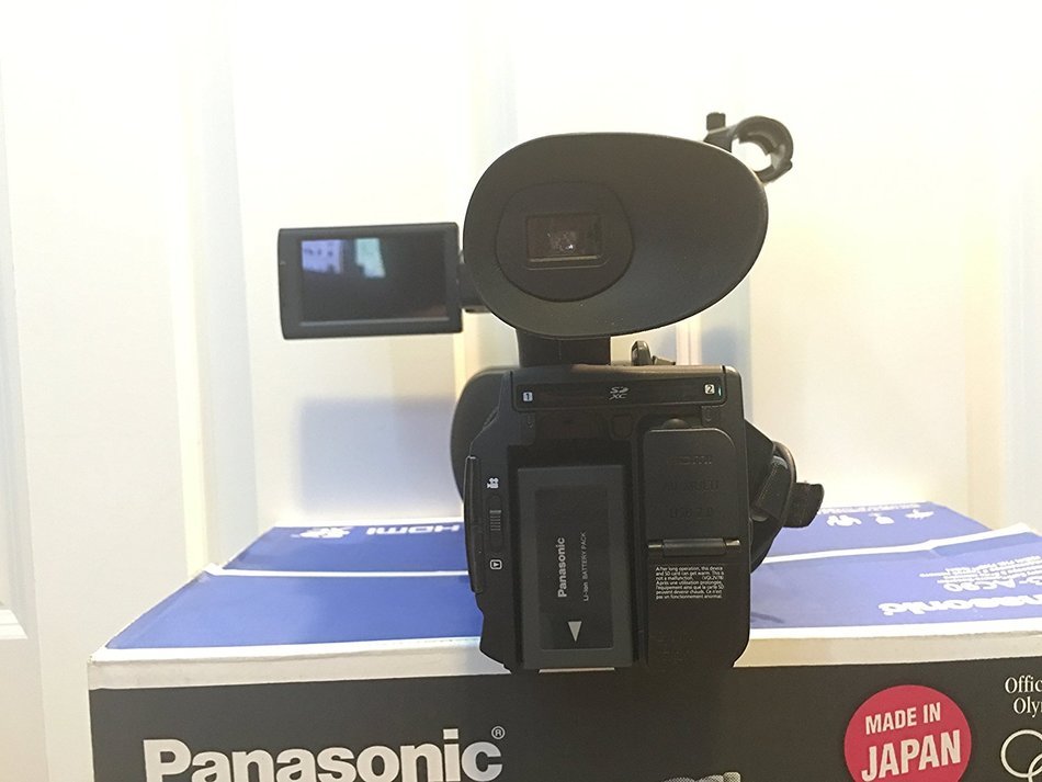 Panasonic AG-AC90A AVCCAM CAMCORDER Video Camera with 12x Optical Zoom with 3.5-Inch LCD(Black) AGAC90APJ N4