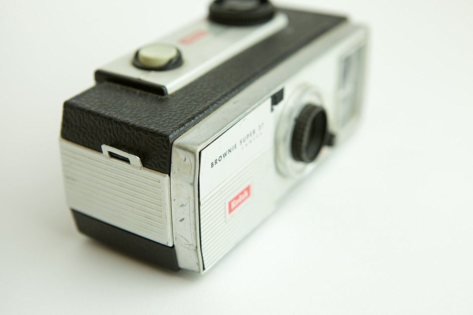 Kodak Brownie Super 27 Camera N2
