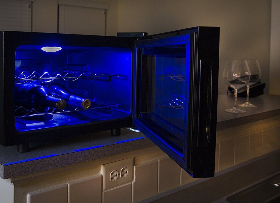 Wine Enthusiast Silent 8 Bottle Touchscreen Wine Refrigerator N2