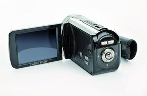 Toshiba Camileo X100 Full-HD Camcorder - Silver/Black (Discontinued by Manufacturer)