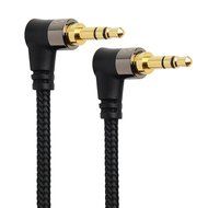 KabelDirekt 1 foot 3.5mm to 3.5mm Stereo / Audio Cable, nylon-braided, with 90 degree connectors &ndash; PRO Series N2
